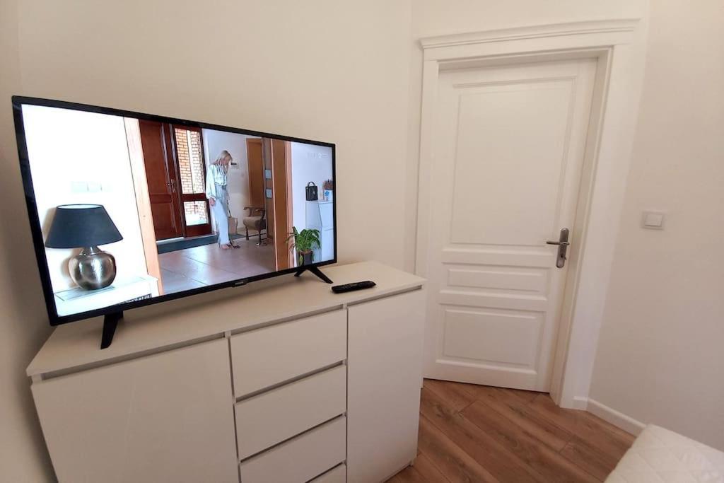 Old Town - Traugutta Street Apartment Krakow Bagian luar foto